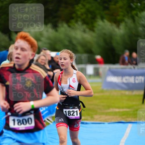 30.08.2026 - Elbe Triathlon Hamburg LAZAROV Photography http://msf.ph/oto/10071866 30.08.2026 13:07:06 Ziel 1800, 1821 meine-sportfotos.de