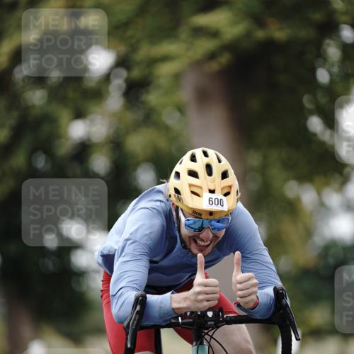 30.08.2026 - Elbe Triathlon Hamburg Michael Burmester http://msf.ph/oto/10071867 30.08.2026 10:09:07 Radfahren 431, 600, 712, 854 meine-sportfotos.de