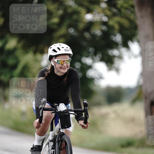 30.08.2026 - Elbe Triathlon Hamburg Michael Burmester http://msf.ph/oto/10071877 30.08.2026 10:09:13 Radfahren 443, 514, 712, 854, 861 meine-sportfotos.de