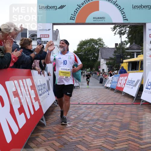 30.08.2026 - Blankeneser Heldenlauf Lena Gebhardt http://msf.ph/oto/10071895 30.08.2026 10:13:00 Ziel 1729 meine-sportfotos.de