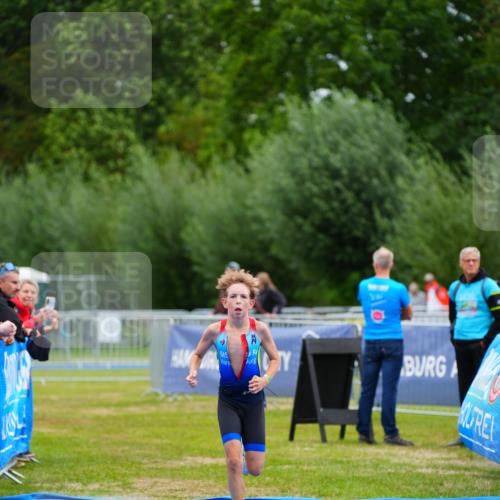 30.08.2026 - Elbe Triathlon Hamburg LAZAROV Photography http://msf.ph/oto/10071926 30.08.2026 13:07:42 Ziel 1729, 1778 meine-sportfotos.de
