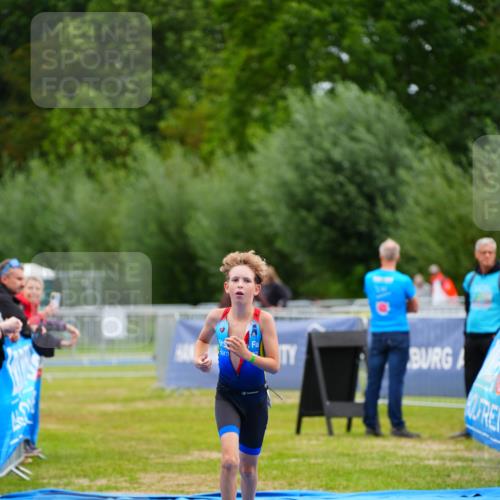 30.08.2026 - Elbe Triathlon Hamburg LAZAROV Photography http://msf.ph/oto/10071932 30.08.2026 13:07:42 Ziel 1729, 1778 meine-sportfotos.de
