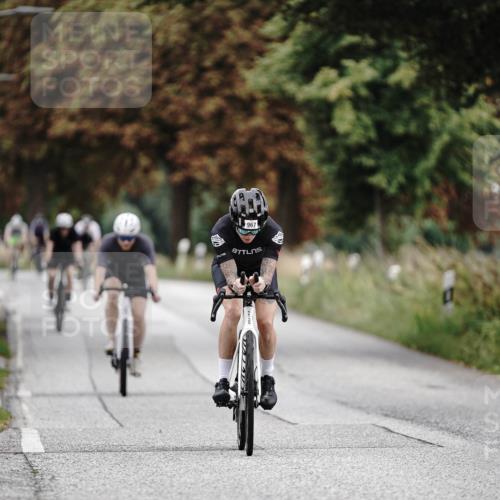 30.08.2026 - Elbe Triathlon Hamburg Michael Burmester http://msf.ph/oto/10071951 30.08.2026 10:10:00 Radfahren 415, 858, 865, 967 meine-sportfotos.de