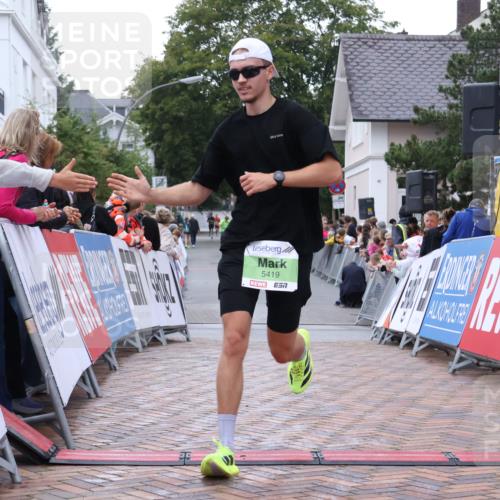 30.08.2026 - Blankeneser Heldenlauf Lena Gebhardt http://msf.ph/oto/10071955 30.08.2026 10:13:05 Ziel 1729, 5419 meine-sportfotos.de