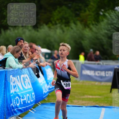 30.08.2026 - Elbe Triathlon Hamburg LAZAROV Photography http://msf.ph/oto/10071962 30.08.2026 13:09:03 Ziel 1789 meine-sportfotos.de