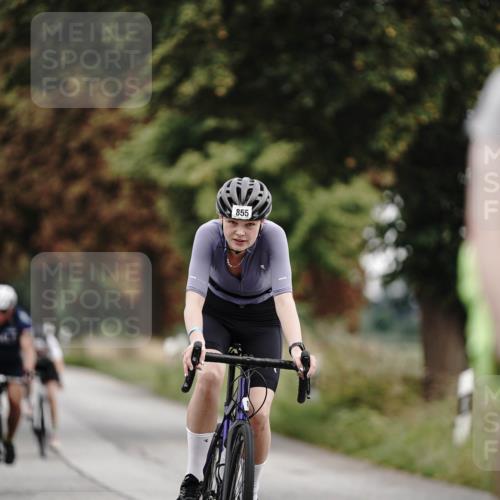 30.08.2026 - Elbe Triathlon Hamburg Michael Burmester http://msf.ph/oto/10071979 30.08.2026 10:10:12 Radfahren 516, 642, 840, 855 meine-sportfotos.de