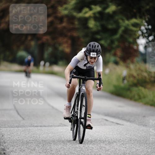 30.08.2026 - Elbe Triathlon Hamburg Michael Burmester http://msf.ph/oto/10071980 30.08.2026 10:10:15 Radfahren 628, 642, 840, 855 meine-sportfotos.de