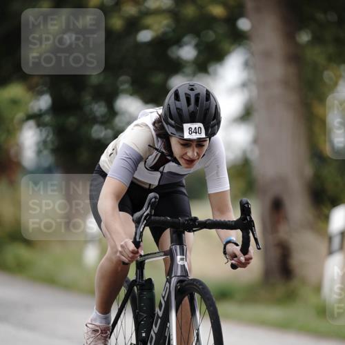 30.08.2026 - Elbe Triathlon Hamburg Michael Burmester http://msf.ph/oto/10071985 30.08.2026 10:10:16 Radfahren 628, 642, 840 meine-sportfotos.de