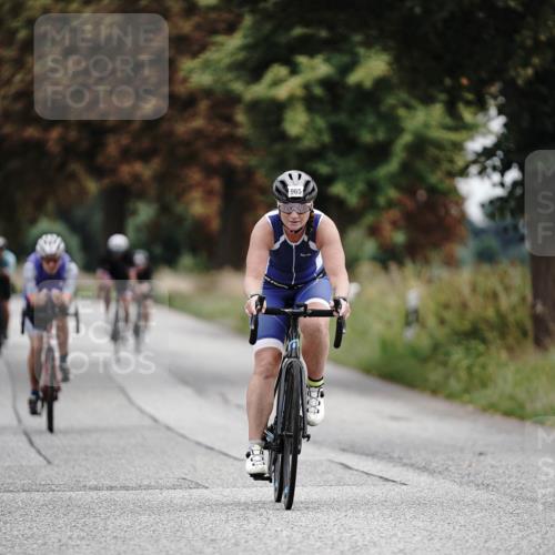 30.08.2026 - Elbe Triathlon Hamburg Michael Burmester http://msf.ph/oto/10072011 30.08.2026 10:10:34 Radfahren 462, 541, 714, 789, 856, 911, 961, 965 meine-sportfotos.de