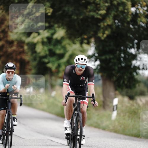 30.08.2026 - Elbe Triathlon Hamburg Michael Burmester http://msf.ph/oto/10072018 30.08.2026 10:10:39 Radfahren 419, 462, 541, 658, 789, 849, 856, 911, 933, 960 meine-sportfotos.de