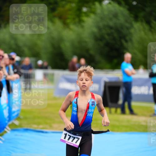 30.08.2026 - Elbe Triathlon Hamburg LAZAROV Photography http://msf.ph/oto/10072031 30.08.2026 13:09:25 Ziel 1777, 1828 meine-sportfotos.de
