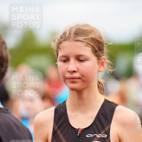 30.08.2026 - Elbe Triathlon Hamburg LAZAROV Photography http://msf.ph/oto/10072041 30.08.2026 13:09:28 Ziel 1777 meine-sportfotos.de