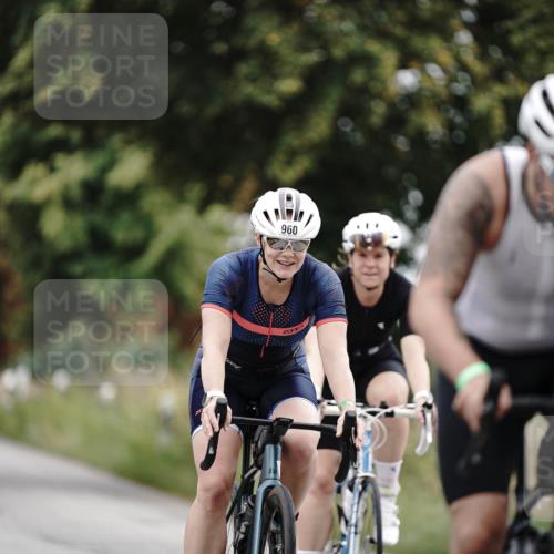 30.08.2026 - Elbe Triathlon Hamburg Michael Burmester http://msf.ph/oto/10072051 30.08.2026 10:10:46 Radfahren 419, 658, 731, 756, 849, 933, 960 meine-sportfotos.de