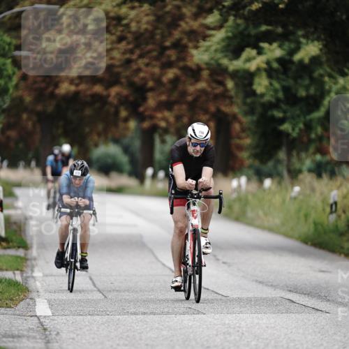 30.08.2026 - Elbe Triathlon Hamburg Michael Burmester http://msf.ph/oto/10072056 30.08.2026 10:10:52 Radfahren 497, 626, 731, 756, 979 meine-sportfotos.de