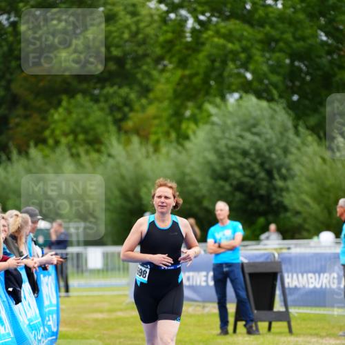 30.08.2026 - Elbe Triathlon Hamburg LAZAROV Photography http://msf.ph/oto/10072057 30.08.2026 13:10:35 Ziel 1698 meine-sportfotos.de
