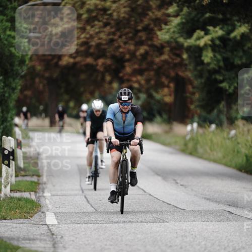 30.08.2026 - Elbe Triathlon Hamburg Michael Burmester http://msf.ph/oto/10072064 30.08.2026 10:10:56 Radfahren 497, 626, 747, 756, 979 meine-sportfotos.de