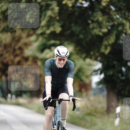 30.08.2026 - Elbe Triathlon Hamburg Michael Burmester http://msf.ph/oto/10072071 30.08.2026 10:10:59 Radfahren 497, 626, 747 meine-sportfotos.de