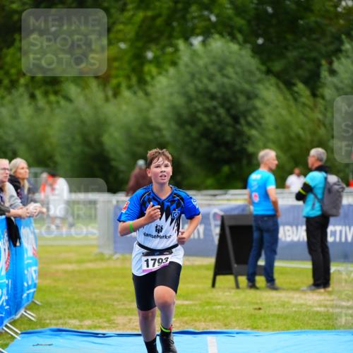 30.08.2026 - Elbe Triathlon Hamburg LAZAROV Photography http://msf.ph/oto/10072118 30.08.2026 13:13:46 Ziel 1793 meine-sportfotos.de