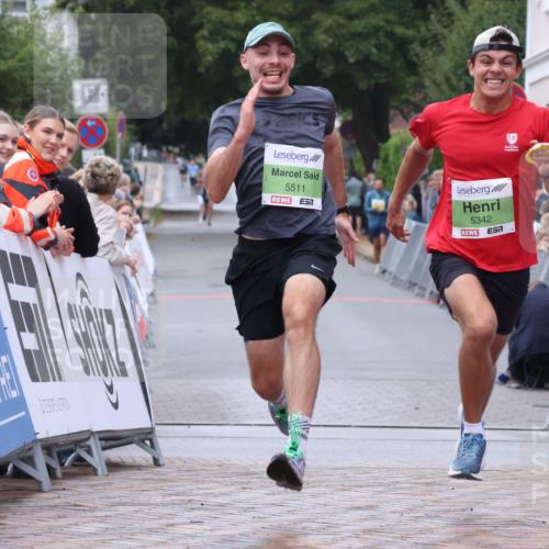 30.08.2026 - Blankeneser Heldenlauf Lena Gebhardt http://msf.ph/oto/10072120 30.08.2026 10:13:24 Ziel 5342, 5511, 5561, 5844 meine-sportfotos.de