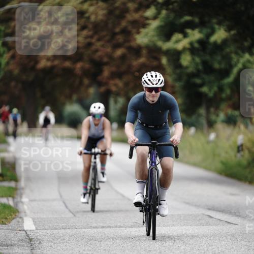 30.08.2026 - Elbe Triathlon Hamburg Michael Burmester http://msf.ph/oto/10072133 30.08.2026 10:11:32 Radfahren 557, 741, 808 meine-sportfotos.de