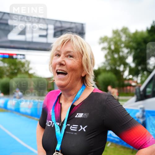 30.08.2026 - Elbe Triathlon Hamburg LAZAROV Photography http://msf.ph/oto/10072188 30.08.2026 13:18:08 Ziel  meine-sportfotos.de