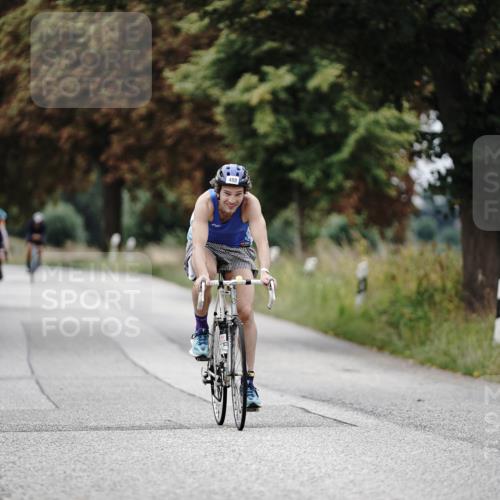 30.08.2026 - Elbe Triathlon Hamburg Michael Burmester http://msf.ph/oto/10072201 30.08.2026 10:12:20 Radfahren 488, 833, 902, 976, 980 meine-sportfotos.de