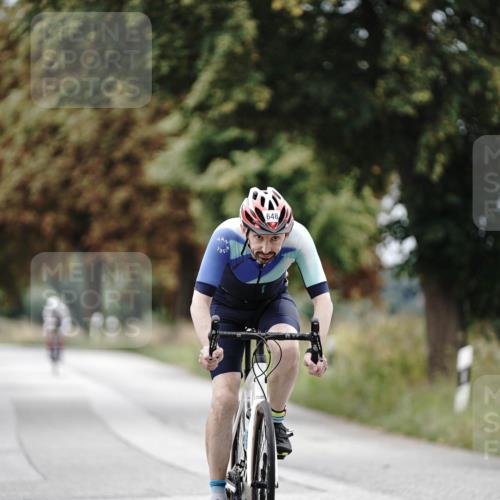 30.08.2026 - Elbe Triathlon Hamburg Michael Burmester http://msf.ph/oto/10072222 30.08.2026 10:12:38 Radfahren 648, 779 meine-sportfotos.de