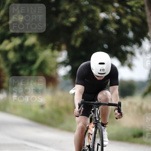 30.08.2026 - Elbe Triathlon Hamburg Michael Burmester http://msf.ph/oto/10072230 30.08.2026 10:12:47 Radfahren 410, 657, 779, 983 meine-sportfotos.de
