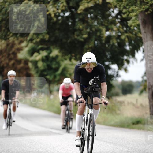 30.08.2026 - Elbe Triathlon Hamburg Michael Burmester http://msf.ph/oto/10072248 30.08.2026 10:13:00 Radfahren 441, 537, 664, 722, 728, 797, 872, 883 meine-sportfotos.de