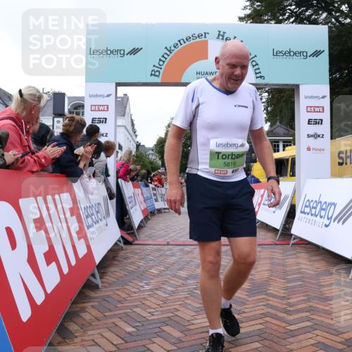 30.08.2026 - Blankeneser Heldenlauf Lena Gebhardt http://msf.ph/oto/10072259 30.08.2026 10:14:11 Ziel 5247, 5273, 5275, 5816 meine-sportfotos.de