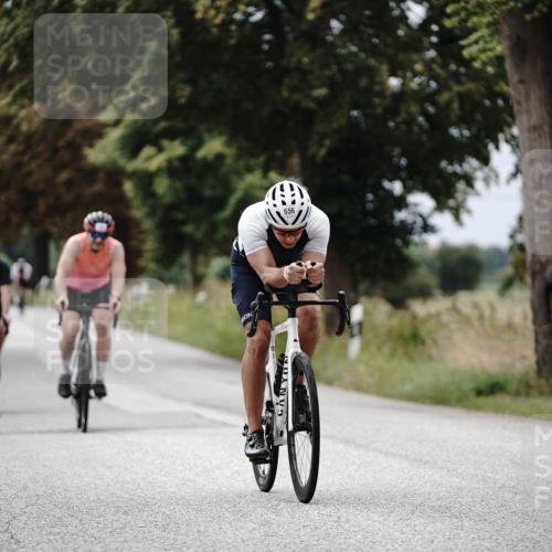 30.08.2026 - Elbe Triathlon Hamburg Michael Burmester http://msf.ph/oto/10072263 30.08.2026 10:13:17 Radfahren 457, 526, 590, 619, 656, 950 meine-sportfotos.de