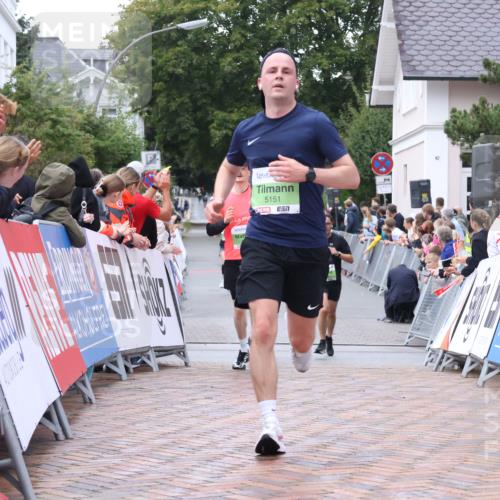 30.08.2026 - Blankeneser Heldenlauf Lena Gebhardt http://msf.ph/oto/10072297 30.08.2026 10:14:18 Ziel 5151, 5471, 5620 meine-sportfotos.de