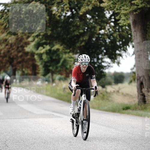 30.08.2026 - Elbe Triathlon Hamburg Michael Burmester http://msf.ph/oto/10072333 30.08.2026 10:14:22 Radfahren 720, 838, 880, 932, 957 meine-sportfotos.de
