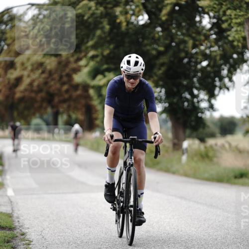 30.08.2026 - Elbe Triathlon Hamburg Michael Burmester http://msf.ph/oto/10072355 30.08.2026 10:14:33 Radfahren 506, 607, 750, 803, 918, 944 meine-sportfotos.de