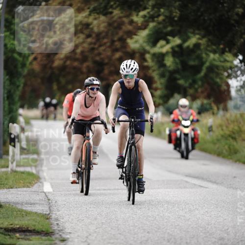 30.08.2026 - Elbe Triathlon Hamburg Michael Burmester http://msf.ph/oto/10072368 30.08.2026 10:14:53 Radfahren 451, 901, 962 meine-sportfotos.de