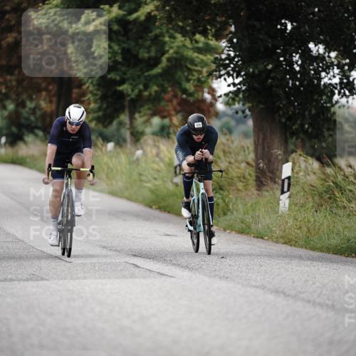 30.08.2026 - Elbe Triathlon Hamburg Michael Burmester http://msf.ph/oto/10072390 30.08.2026 10:15:14 Radfahren 577, 667, 891, 898 meine-sportfotos.de