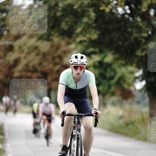 30.08.2026 - Elbe Triathlon Hamburg Michael Burmester http://msf.ph/oto/10072403 30.08.2026 10:15:28 Radfahren 513, 699, 810, 919, 934 meine-sportfotos.de