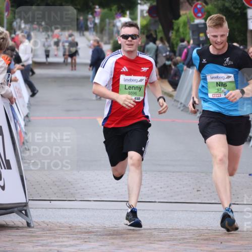 30.08.2026 - Blankeneser Heldenlauf Lena Gebhardt http://msf.ph/oto/10072404 30.08.2026 10:14:35 Ziel 5596, 5725, 5753 meine-sportfotos.de