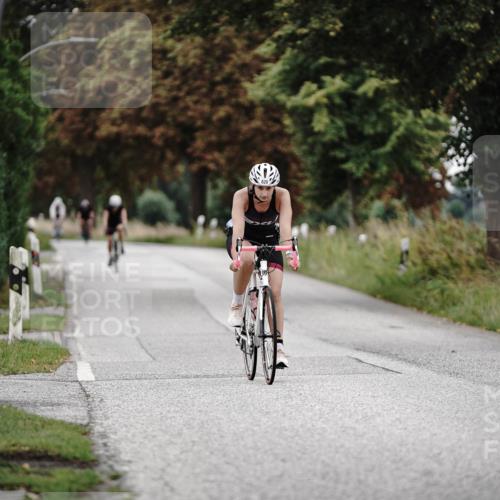 30.08.2026 - Elbe Triathlon Hamburg Michael Burmester http://msf.ph/oto/10072476 30.08.2026 10:16:32 Radfahren 820, 869, 938 meine-sportfotos.de