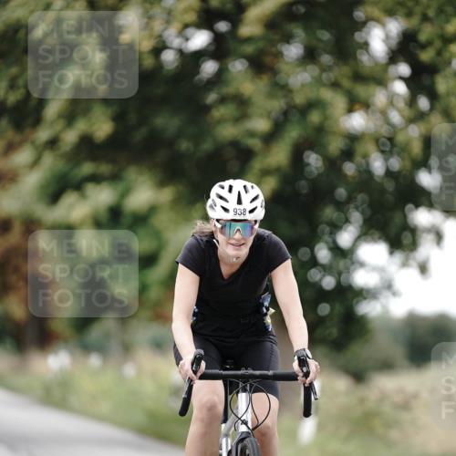 30.08.2026 - Elbe Triathlon Hamburg Michael Burmester http://msf.ph/oto/10072482 30.08.2026 10:16:39 Radfahren 785, 938 meine-sportfotos.de