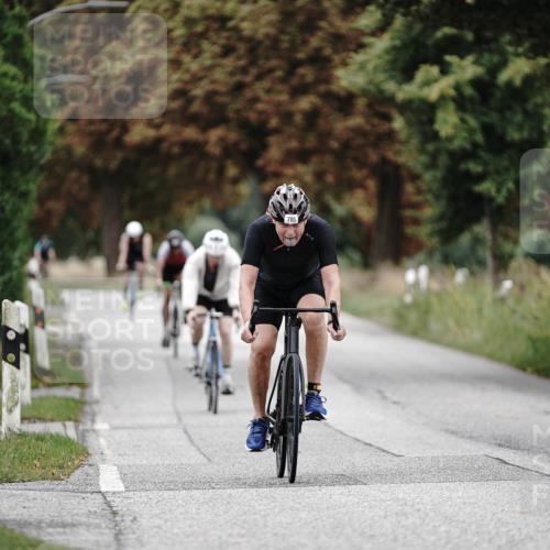 30.08.2026 - Elbe Triathlon Hamburg Michael Burmester http://msf.ph/oto/10072484 30.08.2026 10:16:43 Radfahren 429, 724, 785 meine-sportfotos.de