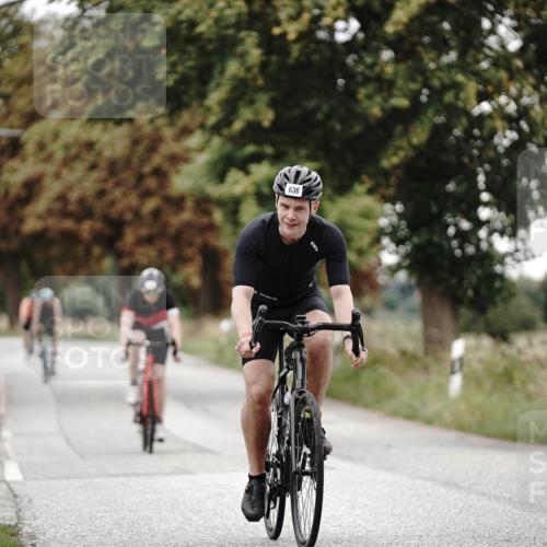 30.08.2026 - Elbe Triathlon Hamburg Michael Burmester http://msf.ph/oto/10072529 30.08.2026 10:17:27 Radfahren 558, 598, 620, 636, 662, 704 meine-sportfotos.de