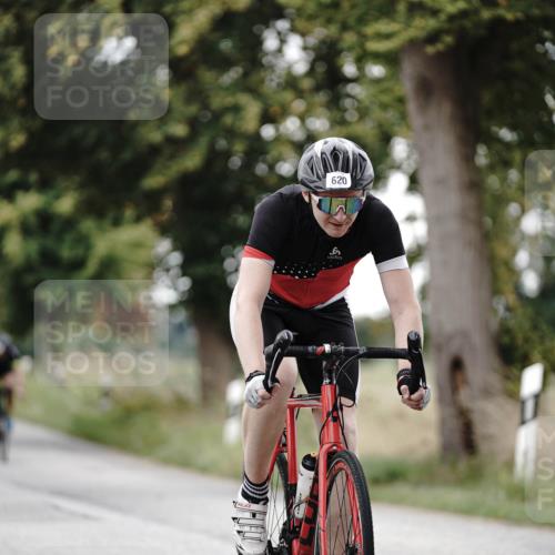 30.08.2026 - Elbe Triathlon Hamburg Michael Burmester http://msf.ph/oto/10072532 30.08.2026 10:17:30 Radfahren 472, 598, 620, 636, 662, 704 meine-sportfotos.de