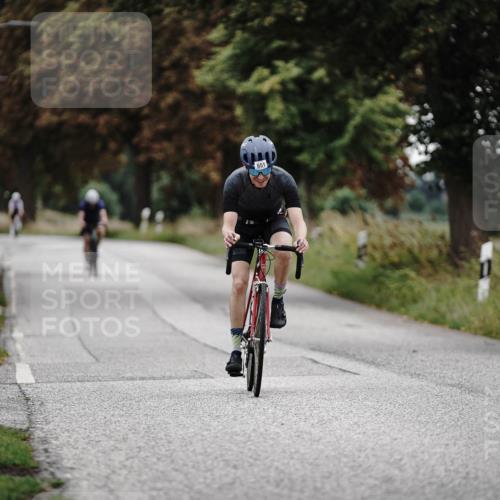 30.08.2026 - Elbe Triathlon Hamburg Michael Burmester http://msf.ph/oto/10072542 30.08.2026 10:17:39 Radfahren 651, 697 meine-sportfotos.de