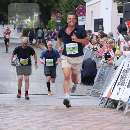 30.08.2026 - Blankeneser Heldenlauf Lena Gebhardt http://msf.ph/oto/10072595 30.08.2026 10:15:23 Ziel 5238, 5820 meine-sportfotos.de