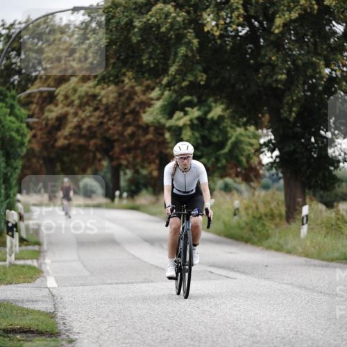 30.08.2026 - Elbe Triathlon Hamburg Michael Burmester http://msf.ph/oto/10072627 30.08.2026 10:19:33 Radfahren 572, 893 meine-sportfotos.de