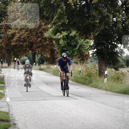 30.08.2026 - Elbe Triathlon Hamburg Michael Burmester http://msf.ph/oto/10072674 30.08.2026 10:20:33 Radfahren 659, 798, 873 meine-sportfotos.de