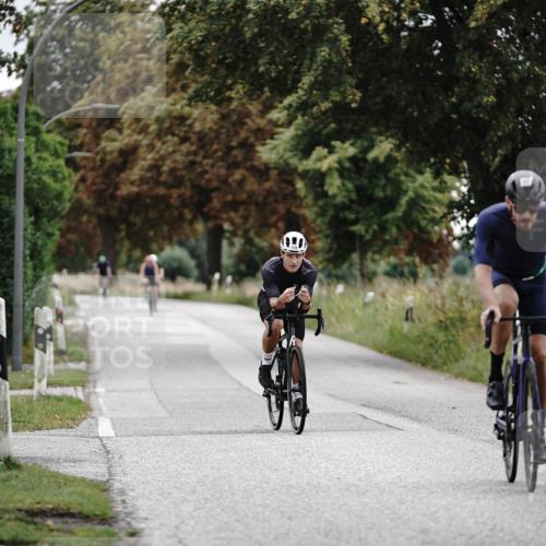 30.08.2026 - Elbe Triathlon Hamburg Michael Burmester http://msf.ph/oto/10072678 30.08.2026 10:20:34 Radfahren 659, 798 meine-sportfotos.de