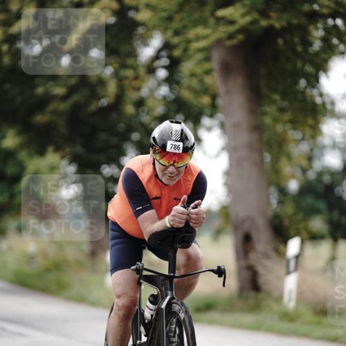 30.08.2026 - Elbe Triathlon Hamburg Michael Burmester http://msf.ph/oto/10072705 30.08.2026 10:21:10 Radfahren 553, 635, 703, 786, 805 meine-sportfotos.de