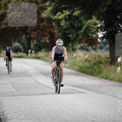 30.08.2026 - Elbe Triathlon Hamburg Michael Burmester http://msf.ph/oto/10072712 30.08.2026 10:21:18 Radfahren 553, 694, 805, 821 meine-sportfotos.de